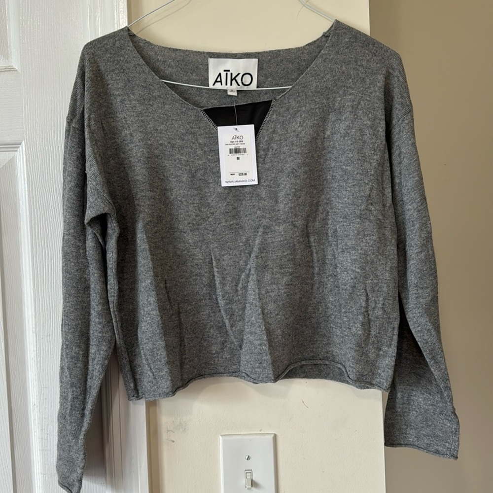 Aiko sweater